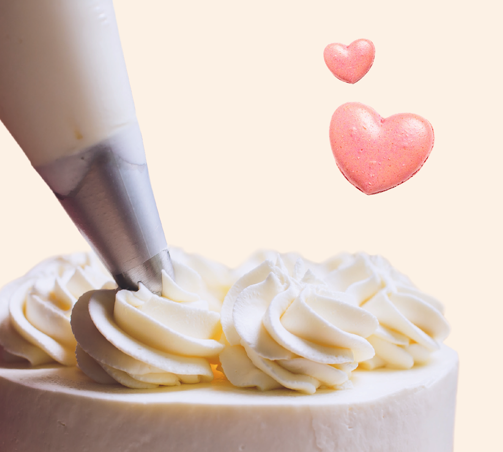 Muttertagsworkshop Torte dekorieren Spritzbeutel Herz